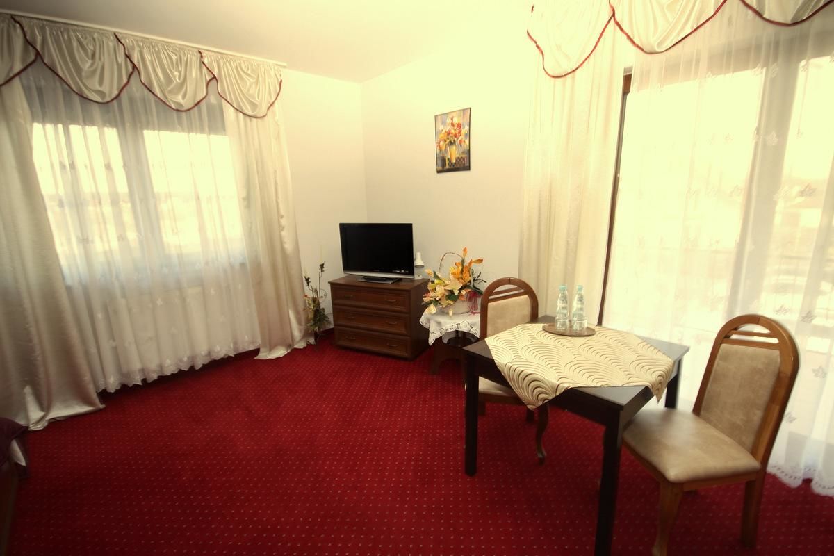 Отели типа «постель и завтрак» Pensjonat Korona Modrzyca-25