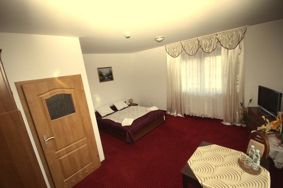 Отели типа «постель и завтрак» Pensjonat Korona Modrzyca-26